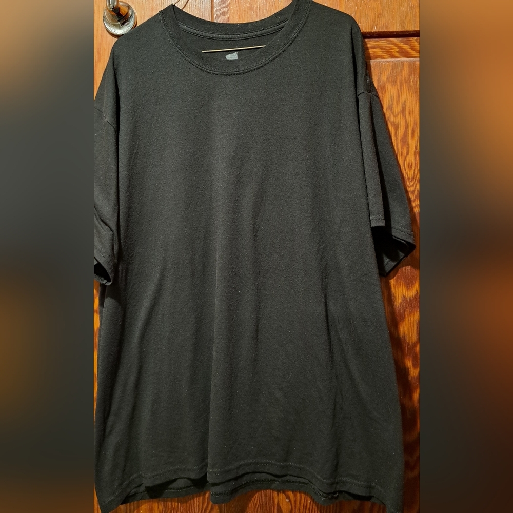 Hanes Classic Black Men's T-Shirt